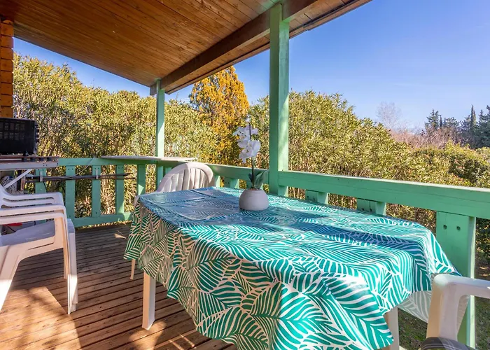 Joli En Bois Mesange Bleu Roquebrune-sur Argens